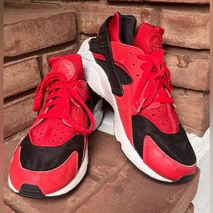 Nike Air Huarache Red / Black - Men’s 10.5
